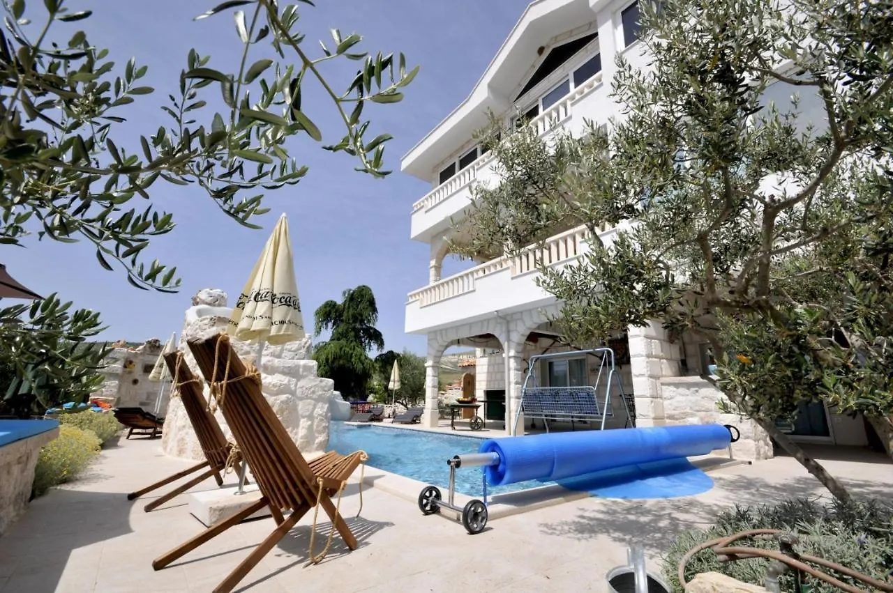 Luxury Villa With Pool, Jacuzzi, Sauna And Gym Trogir 0*,  Croatia