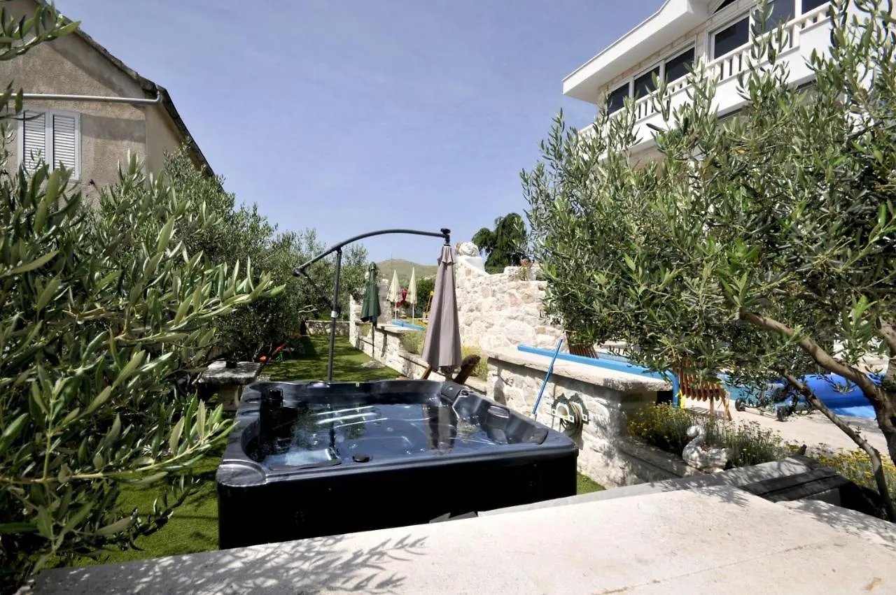 Luxury Villa With Pool, Jacuzzi, Sauna And Gym Trogir