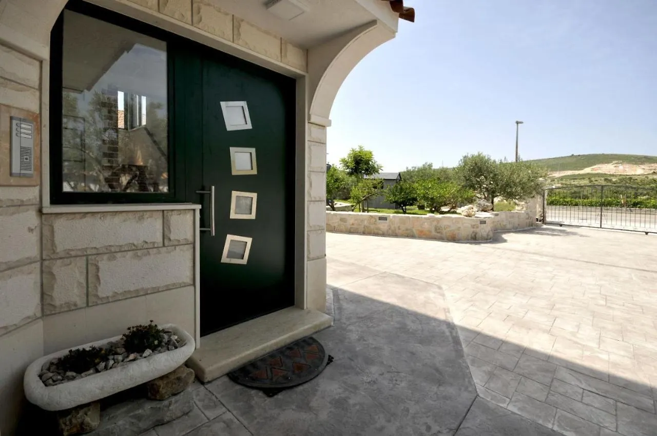 Luxury Villa With Pool, Jacuzzi, Sauna And Gym Trogir