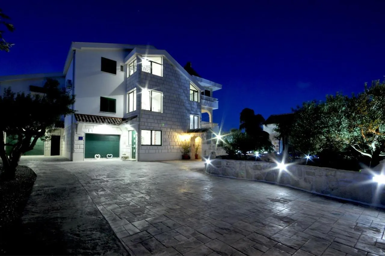 Luxury Villa With Pool, Jacuzzi, Sauna And Gym Trogir