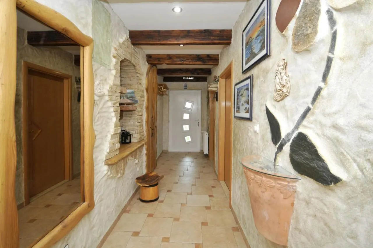 Luxury Villa With Pool, Jacuzzi, Sauna And Gym Trogir 0*,