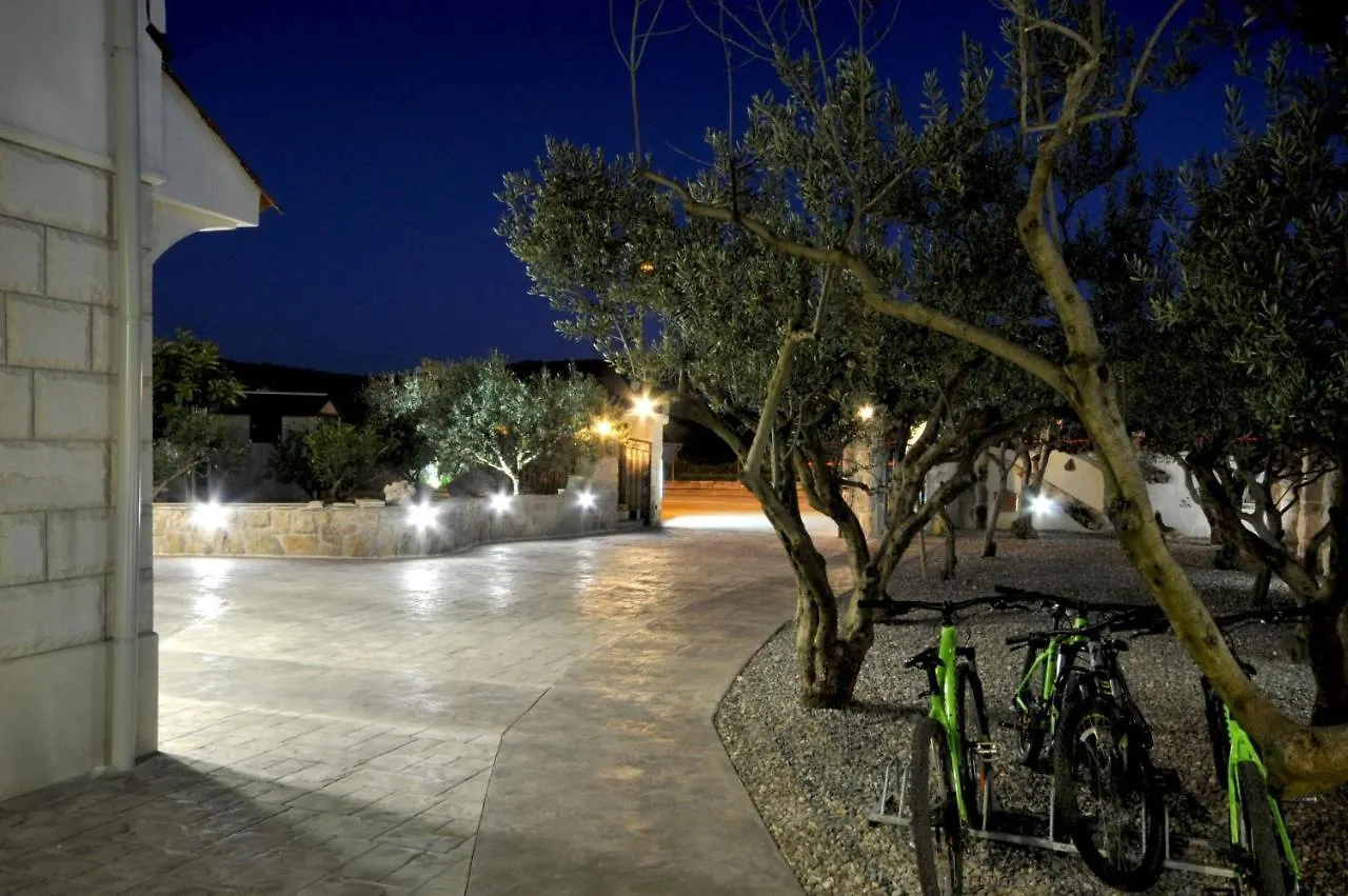 Luxury Villa With Pool, Jacuzzi, Sauna And Gym Trogir
