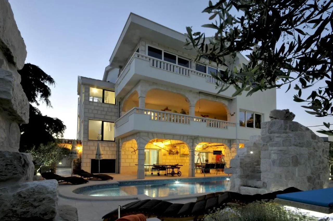 Luxury Villa With Pool, Jacuzzi, Sauna And Gym Trogir